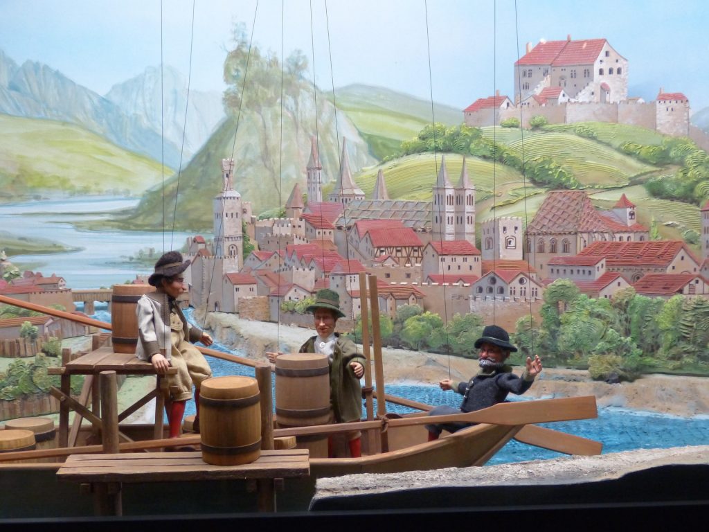 BerĂĽhmte Puppentheater der Welt: Eine virtuelle Tour