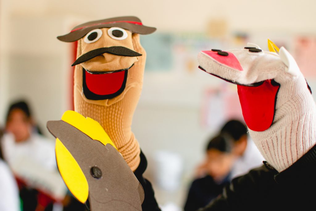 DIY: So basteln Sie Ihre eigene einfache Handpuppe zu Hause